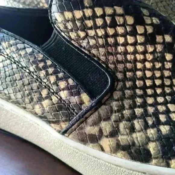 Michael Kors Slip on Sneakers snake print size 9 - Picture 11 of 16